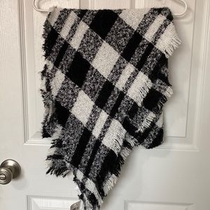 Altar’d State Scarf 🖤